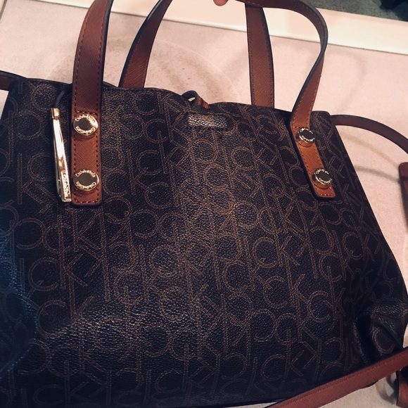 Guess brown leather handbag